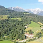 Berghof 4* 솔