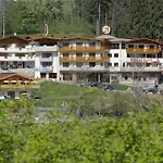 Berghof 4*