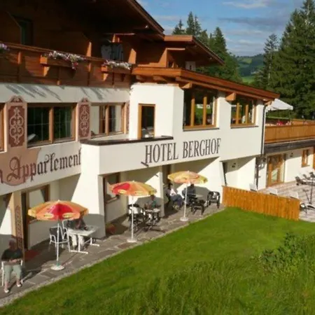 Berghof מלון 4*