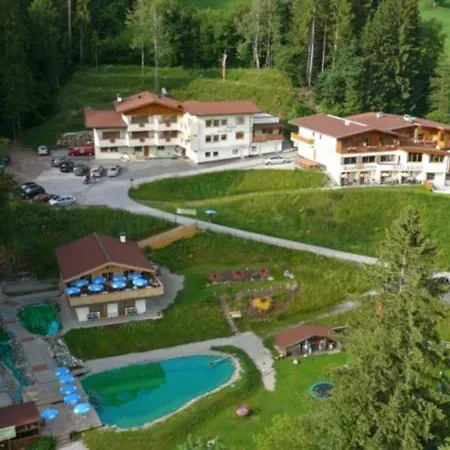 Hotel Berghof 4*