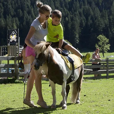 Berghof 4*