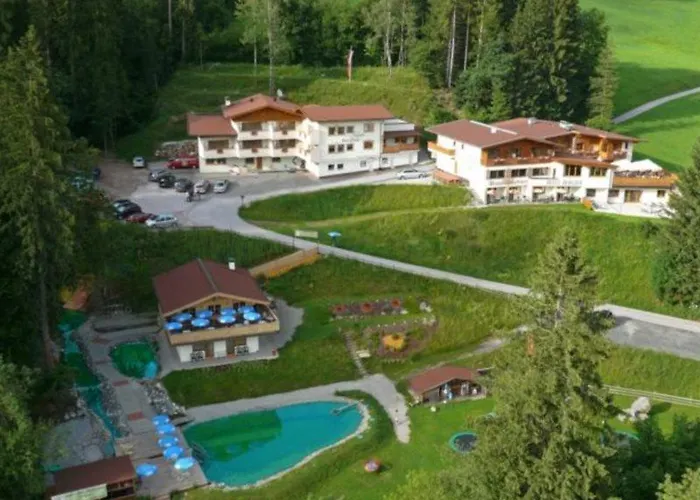 Hotel Berghof 4*