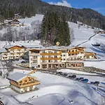Berghof Ξενοδοχείο 4*