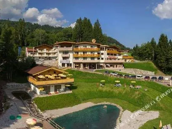 Berghof Hotel 4*